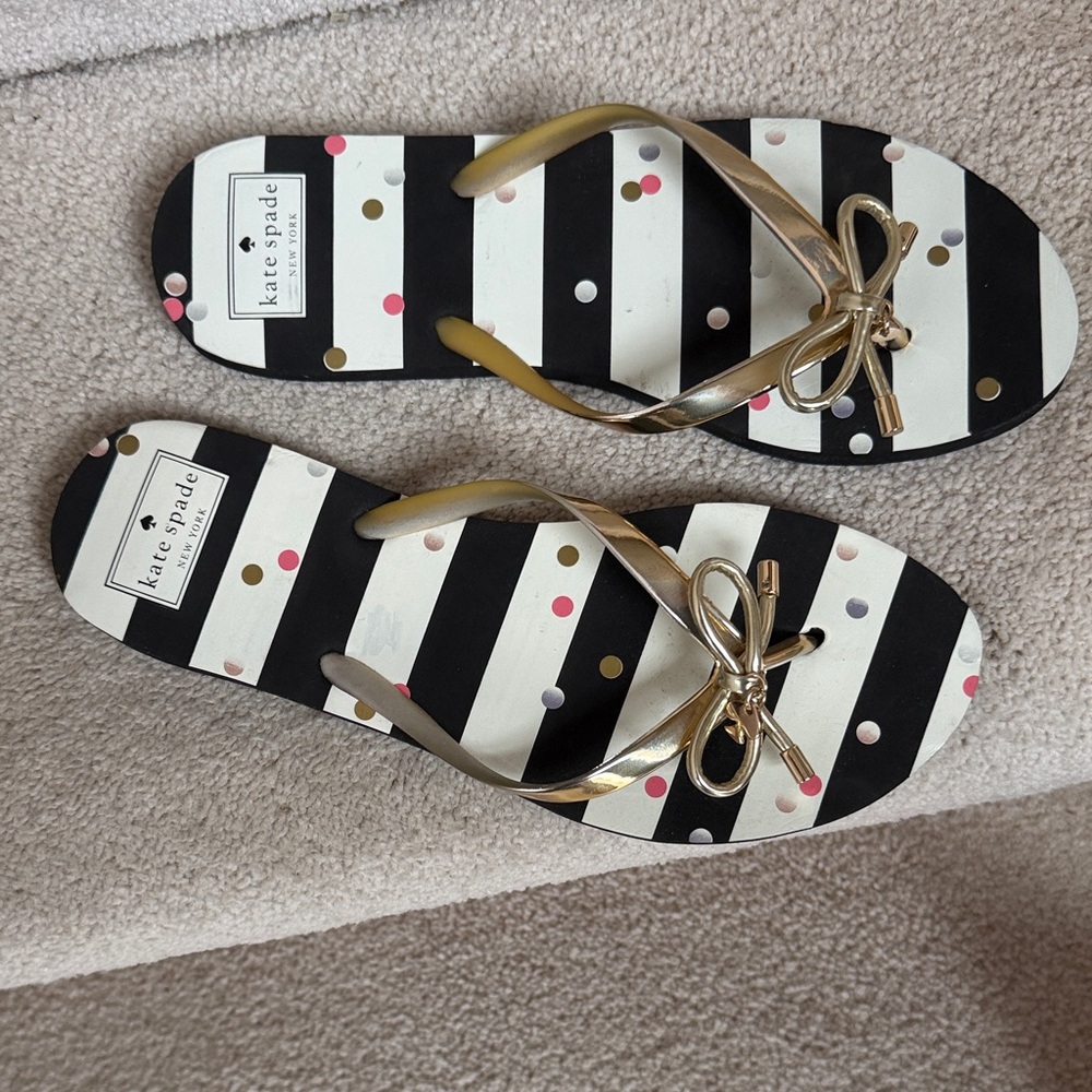 Kate Spade Black and White Striped Sandals/Flip-flops.  Size 8-9